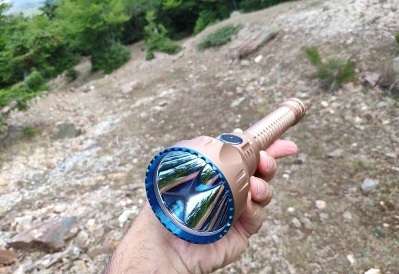 Olight Javelit Pro